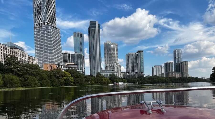 Austin Bachelorette Party Lake Austin: The Ultimate Guide (2026)